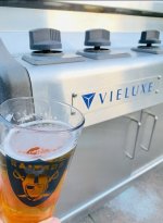 Vieluxe logo on faceplate and no engraving.JPEG